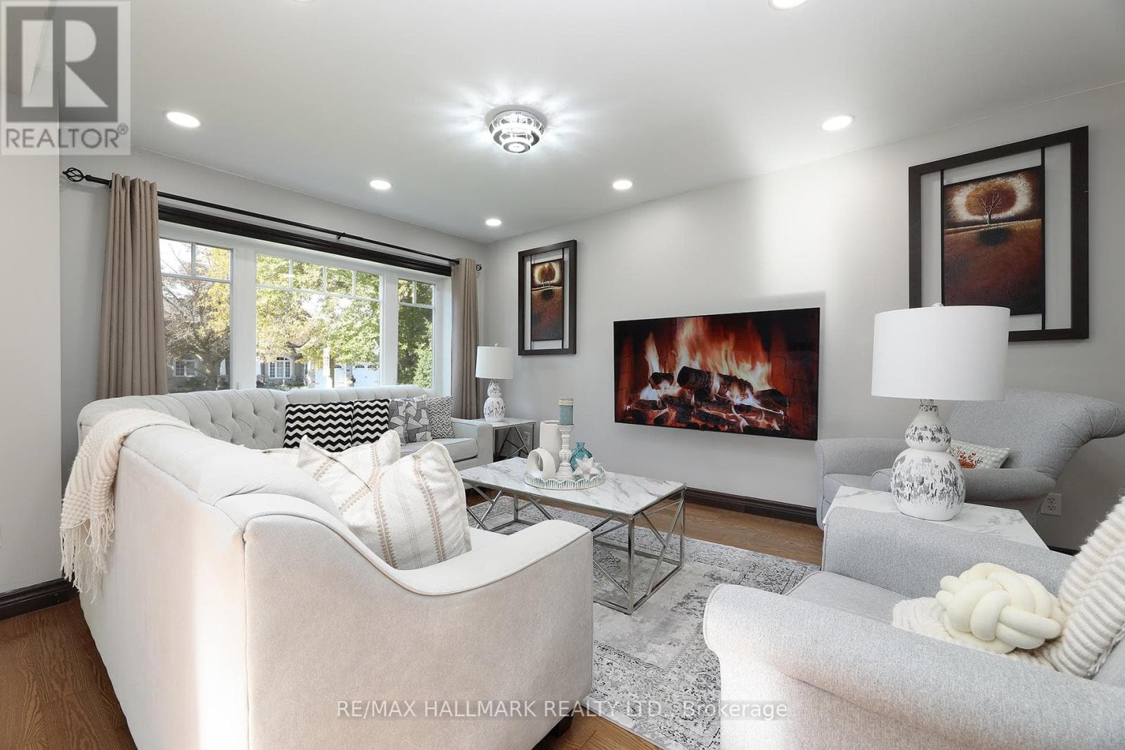 11 Brookside Drive