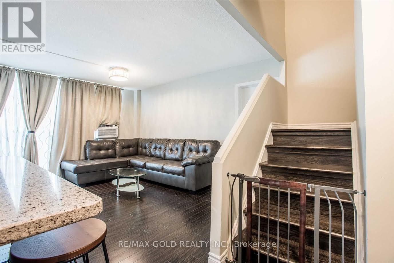 Single Family at 312- 1050 Stainton Drive, Mississauga (Erindale), Ontario - Photo 5 - RE/MAX Garden City Realty