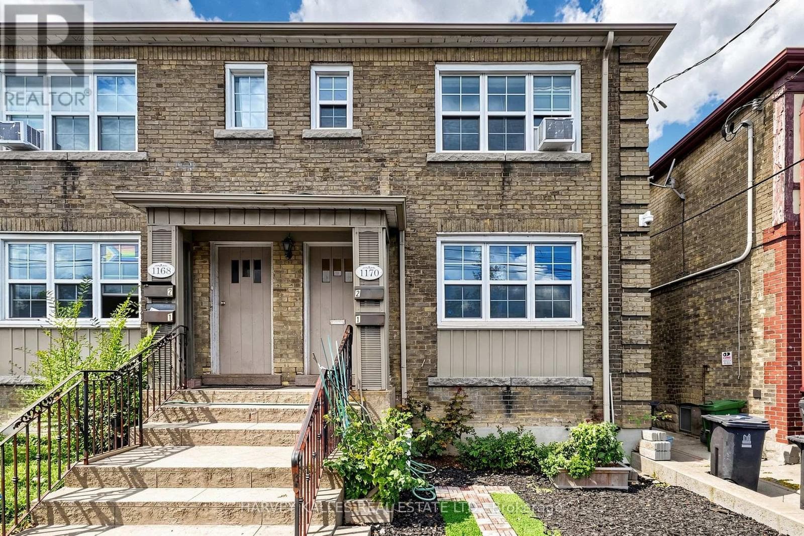 Single Family at 2- 1170 Avenue Road, Toronto (Lawrence Park South), Ontario - Photo 2 - RE/MAX Garden City Realty