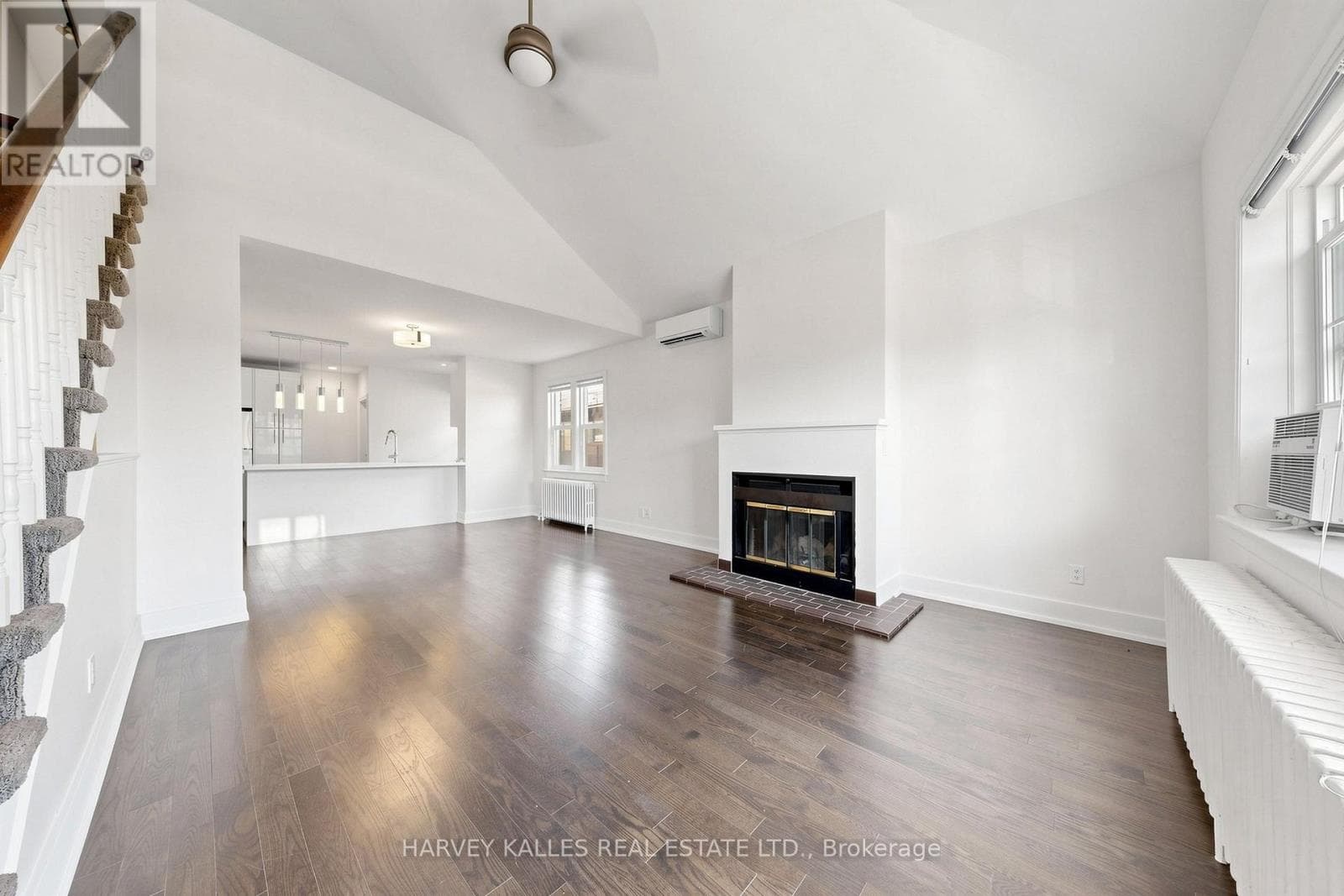 Single Family at 2- 1170 Avenue Road, Toronto (Lawrence Park South), Ontario - Photo 8 - RE/MAX Garden City Realty