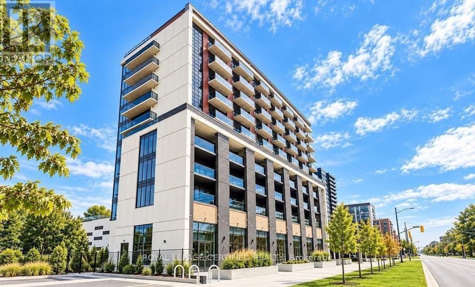 Single Family at 1018- 2825 Jane Street, Toronto (Glenfield-Jane Heights), Ontario - Photo 2 - RE/MAX Garden City Realty