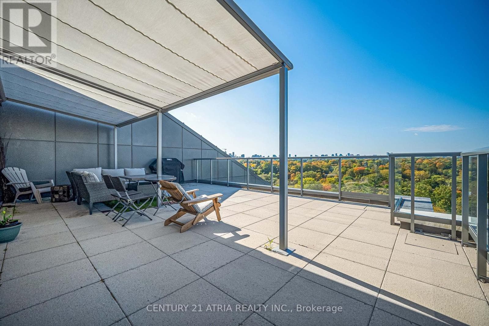 1219- 25 ADRA GRADO Way