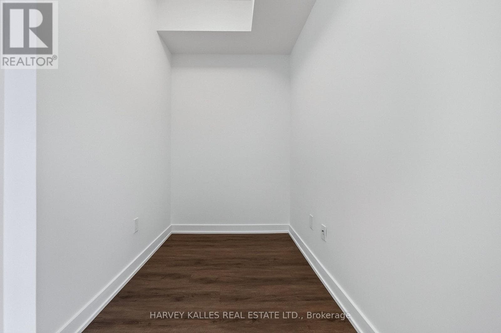 Single Family at 503- 630 Greenwood Avenue, Toronto (Blake-Jones), Ontario - Photo 7 - RE/MAX Garden City Realty