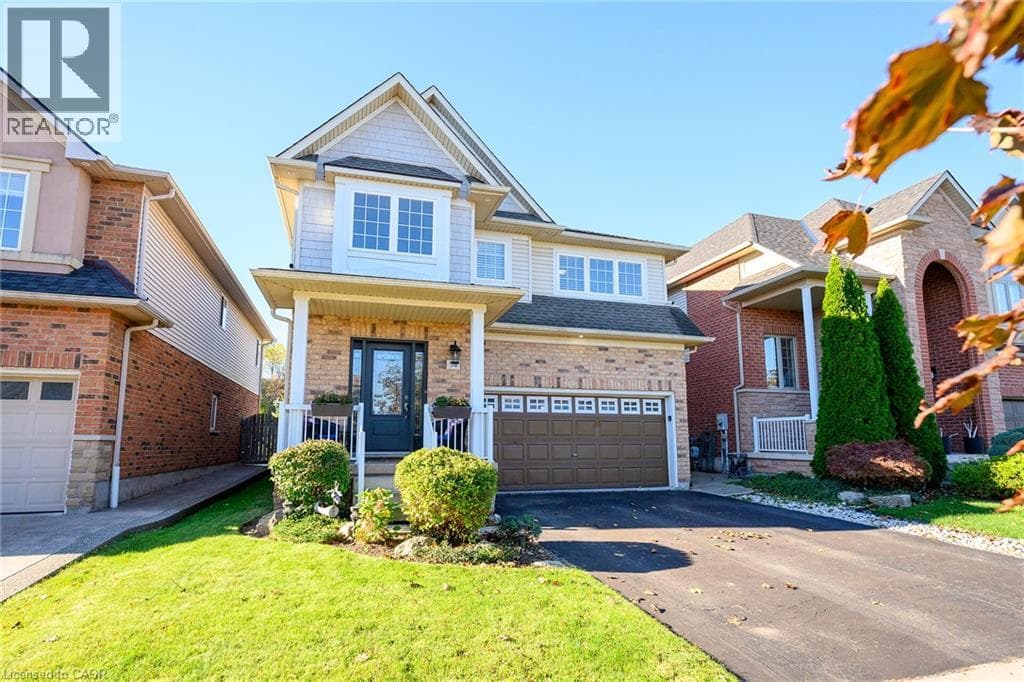Single Family at 54 VINIFERA Drive, Grimsby, Ontario - Photo 2 - RE/MAX Garden City Realty