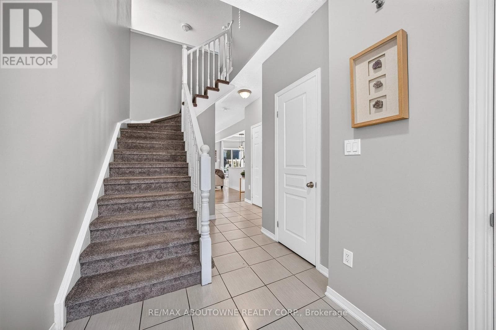 Single Family at 21- 170 Palacebeach Trail, Hamilton (Lakeshore), Ontario - Photo 3 - RE/MAX Garden City Realty