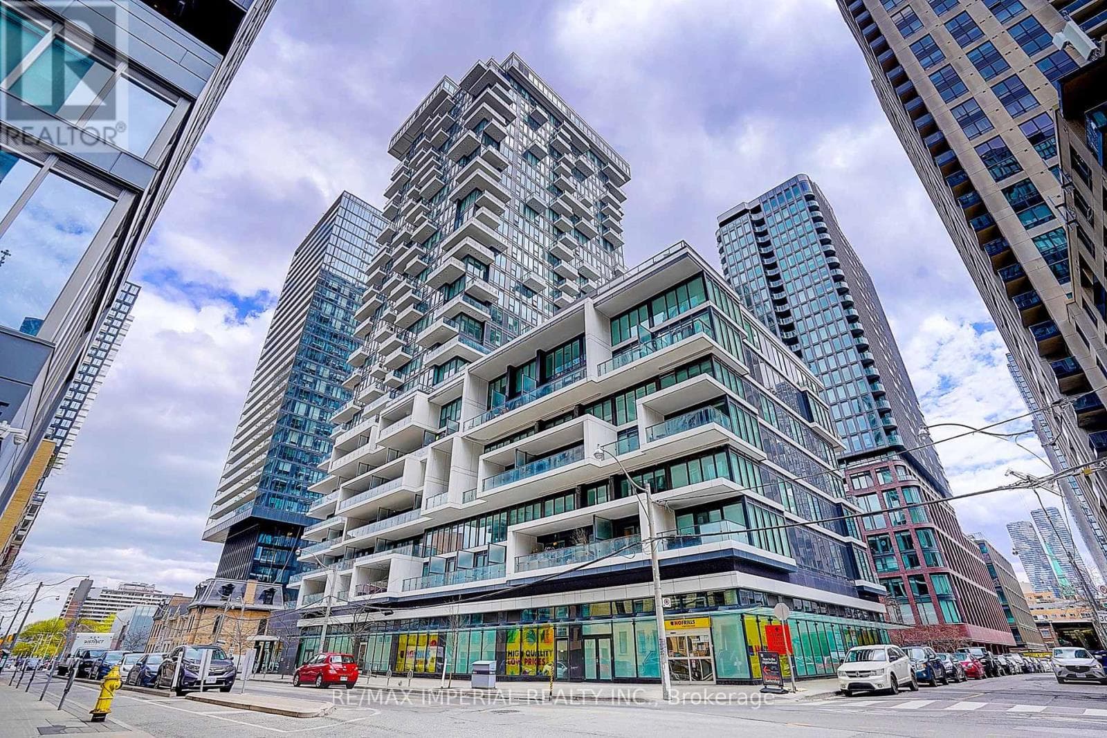 710- 77 Shuter Street