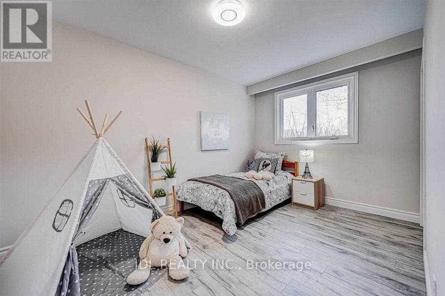 Single Family at 47 Greyhound Drive, Toronto (Bayview Woods-Steeles), Ontario - Photo 10 - RE/MAX Garden City Realty