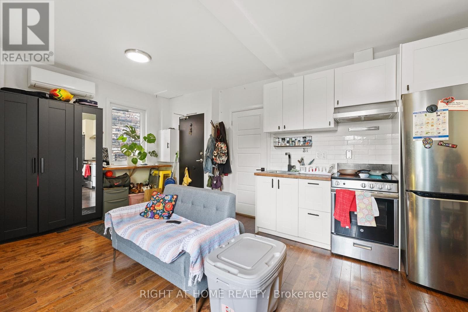 Single Family at 2- 2207 Queen Street, Toronto (The Beaches), Ontario - Photo 10 - RE/MAX Garden City Realty