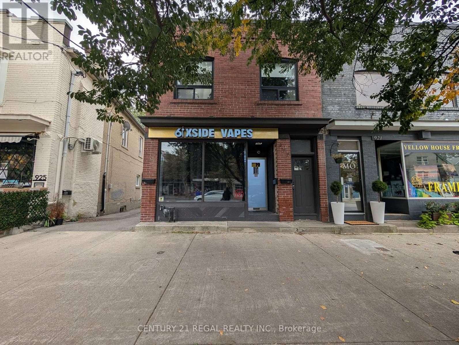 Single Family at 2- 923 Kingston Road, Toronto (The Beaches), Ontario - Photo 10 - RE/MAX Garden City Realty
