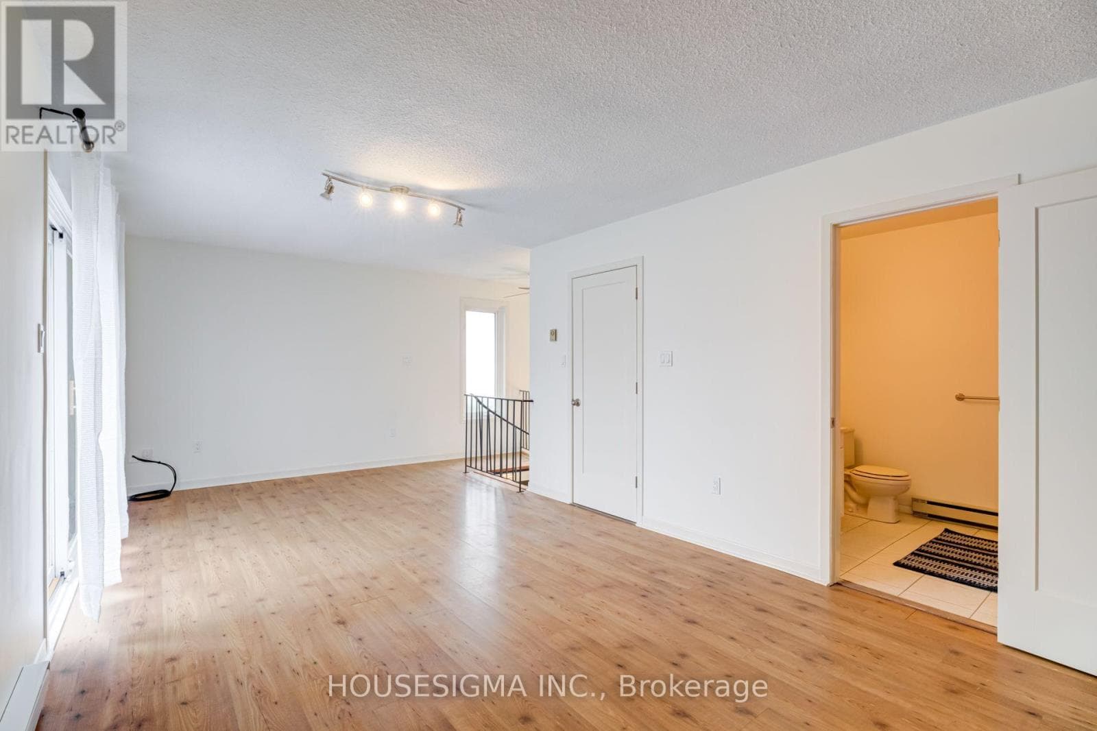 Single Family at Loft- 22 Drury Lane, Barrie (Codrington), Ontario - Photo 10 - RE/MAX Garden City Realty