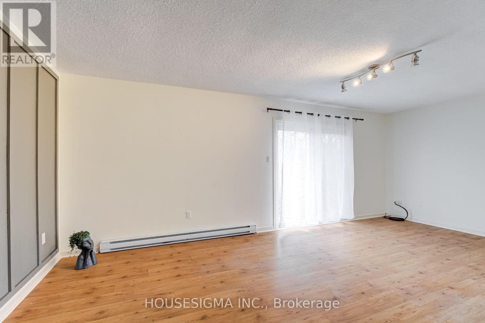 Single Family at Loft- 22 Drury Lane, Barrie (Codrington), Ontario - Photo 8 - RE/MAX Garden City Realty