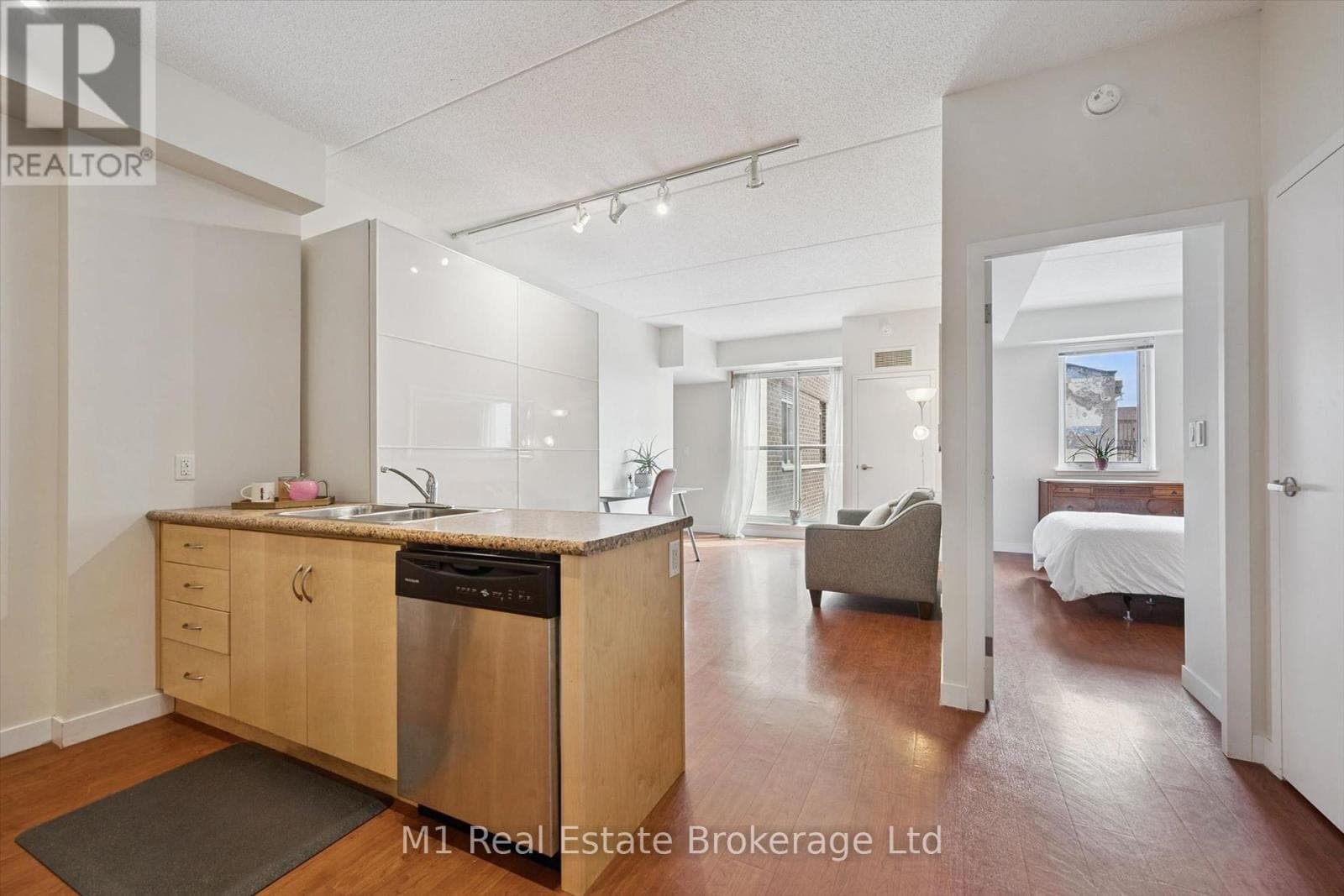 208- 5 Gordon Street