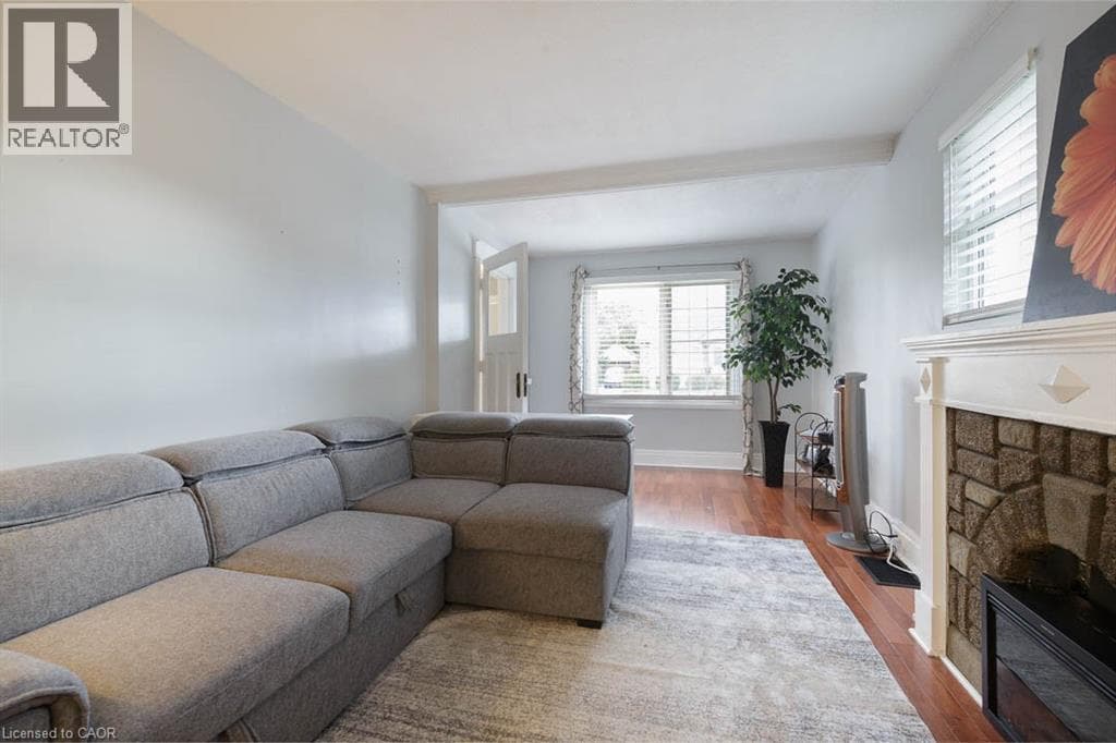 Single Family at 241 VINE Street, St. Catharines, Ontario - Photo 6 - RE/MAX Garden City Realty