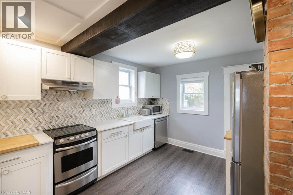 Single Family at 241 VINE Street, St. Catharines, Ontario - Photo 2 - RE/MAX Garden City Realty