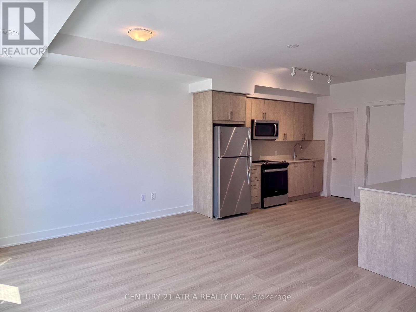 Single Family at 28 Alpine Symphony Path, Oshawa (Windfields), Ontario - Photo 3 - RE/MAX Garden City Realty