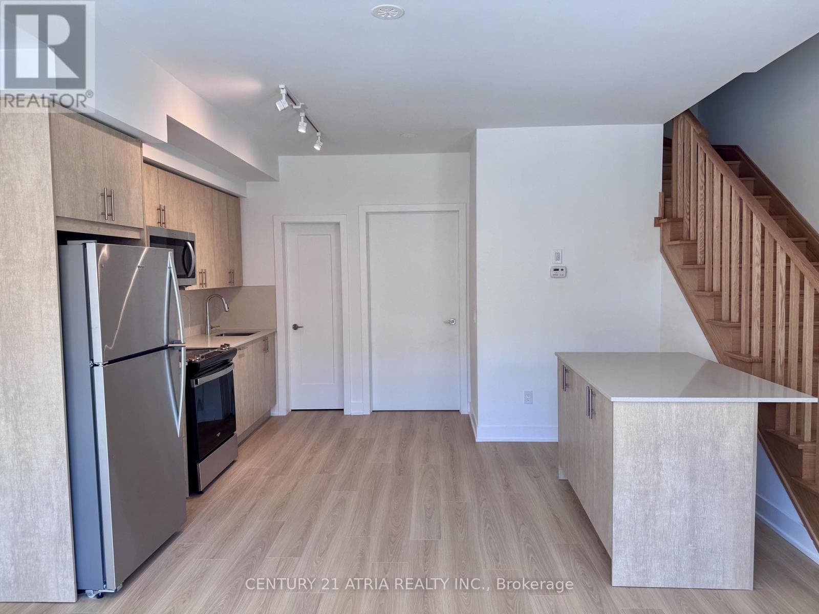 Single Family at 28 Alpine Symphony Path, Oshawa (Windfields), Ontario - Photo 6 - RE/MAX Garden City Realty