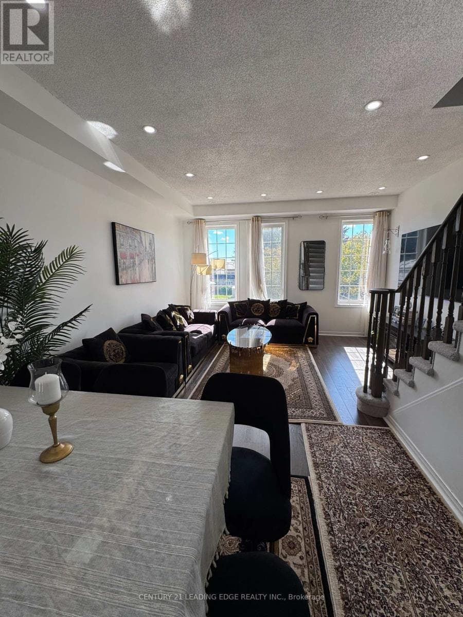 Single Family at 88- 387 Beechgrove Drive, Toronto (West Hill), Ontario - Photo 7 - RE/MAX Garden City Realty