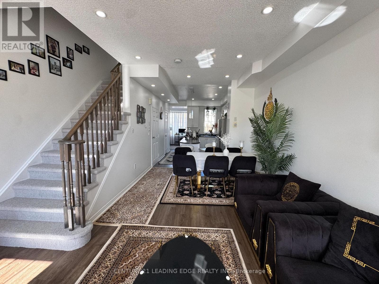 Single Family at 88- 387 Beechgrove Drive, Toronto (West Hill), Ontario - Photo 9 - RE/MAX Garden City Realty