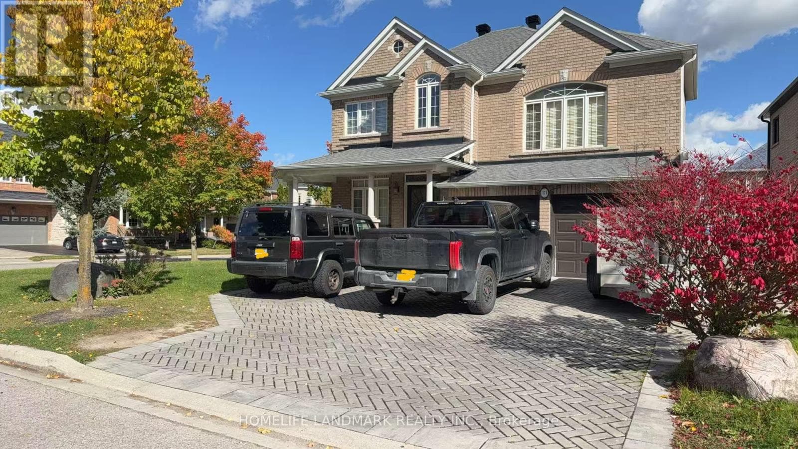371 Dowson Loop