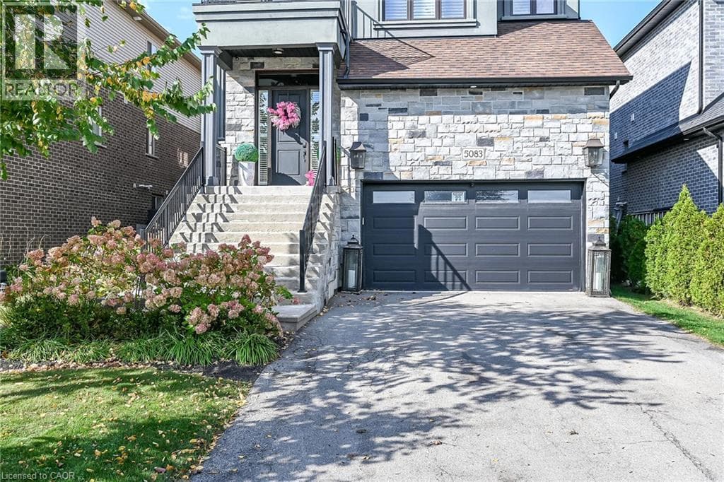 Single Family at 5083 ST GEORGE'S Drive, Beamsville, Ontario - Photo 2 - RE/MAX Garden City Realty