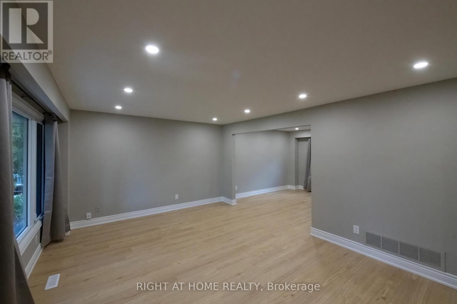 Single Family at 83 Anstead Crescent, Ajax (South West), Ontario - Photo 3 - RE/MAX Garden City Realty