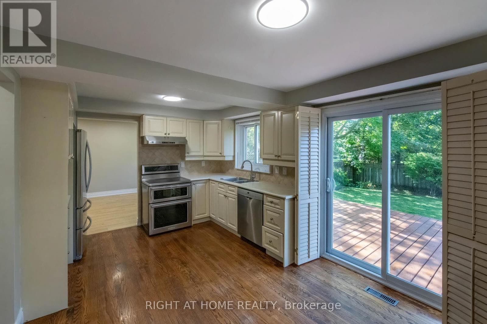 Single Family at 83 Anstead Crescent, Ajax (South West), Ontario - Photo 7 - RE/MAX Garden City Realty