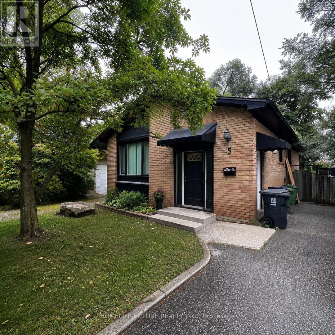 Main- 5 Watson Street