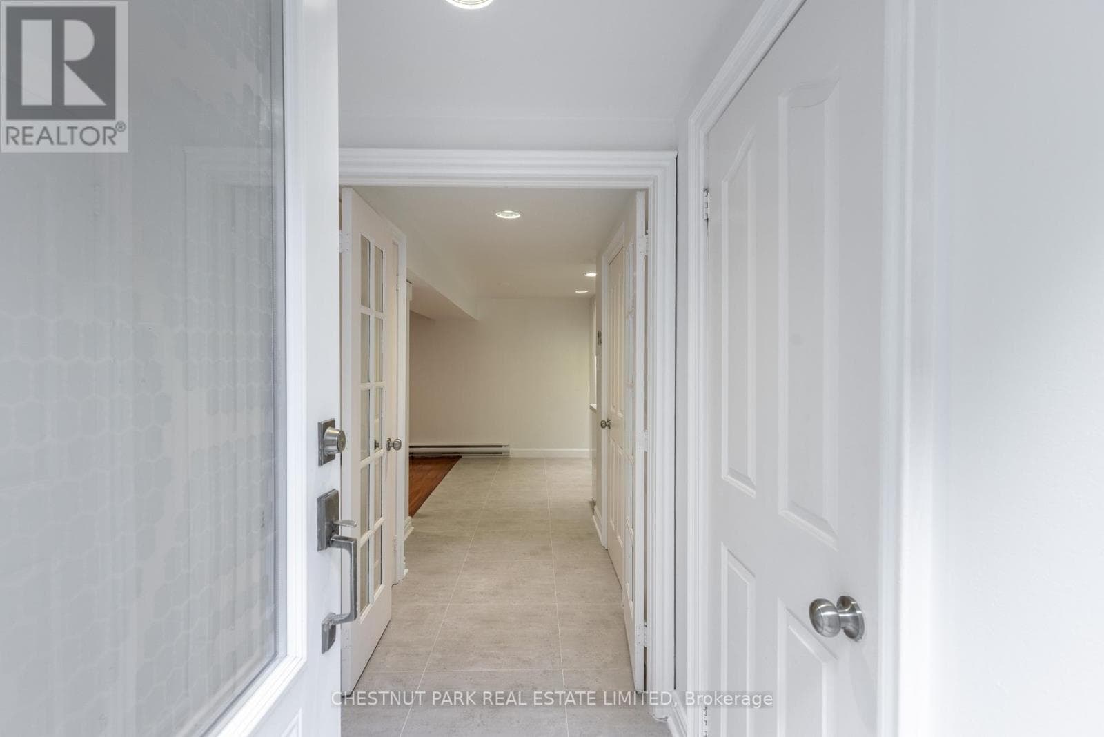 Single Family at Lower- 34A Foxbar Road, Toronto (Yonge-St. Clair), Ontario - Photo 4 - RE/MAX Garden City Realty