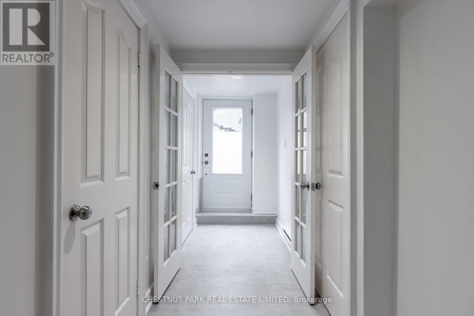 Single Family at Lower- 34A Foxbar Road, Toronto (Yonge-St. Clair), Ontario - Photo 5 - RE/MAX Garden City Realty