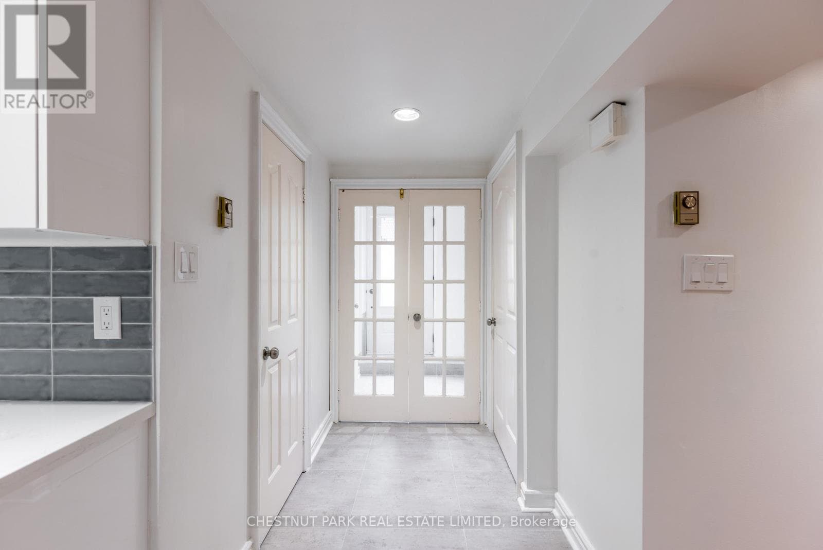 Single Family at Lower- 34A Foxbar Road, Toronto (Yonge-St. Clair), Ontario - Photo 6 - RE/MAX Garden City Realty