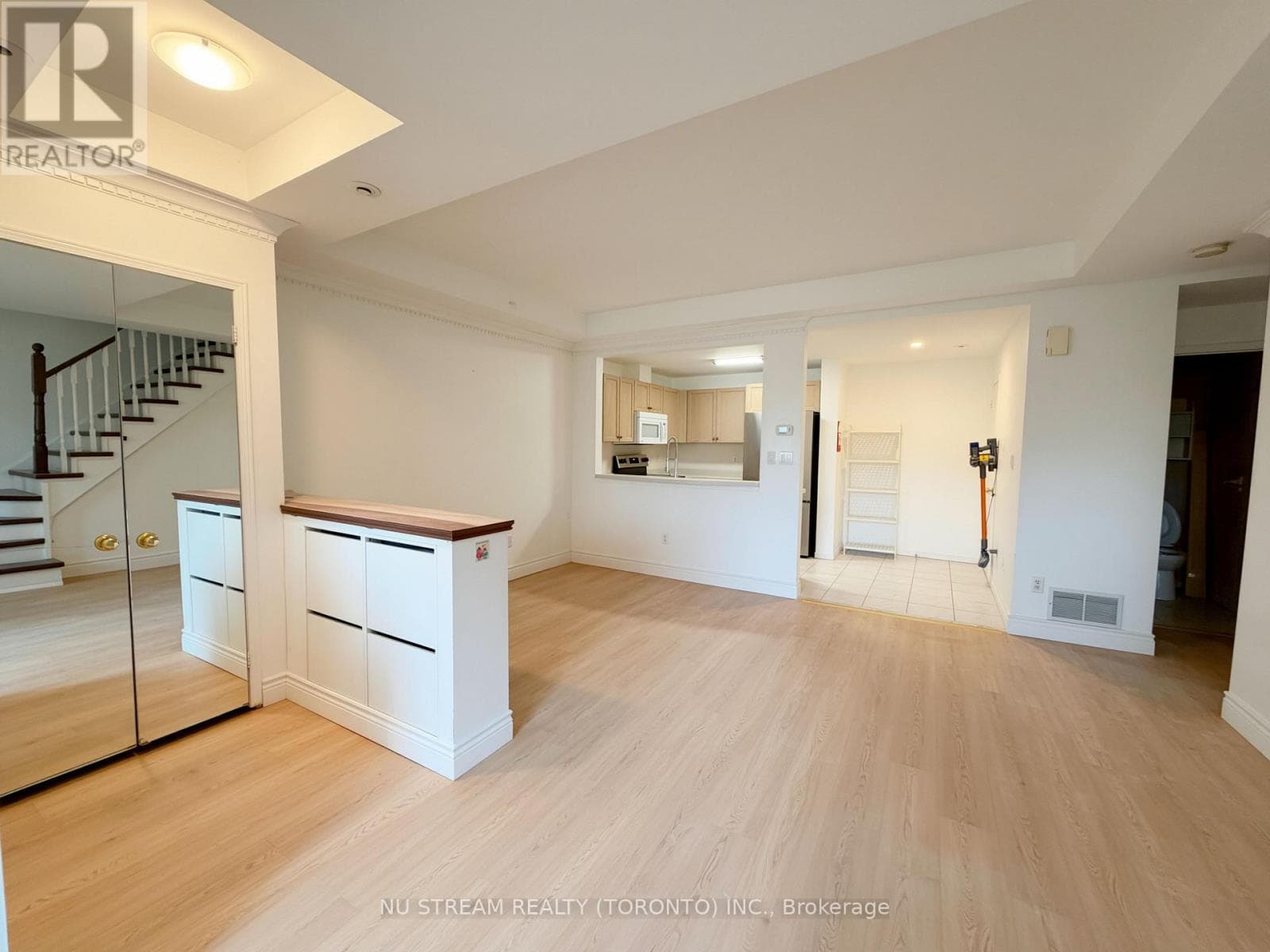 Single Family at A11- 108 Finch Avenue, Toronto (Newtonbrook West), Ontario - Photo 3 - RE/MAX Garden City Realty