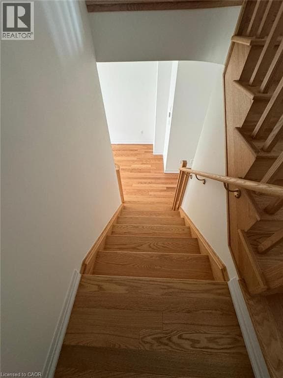 Single Family at 19 LEMON Avenue, Niagara Falls, Ontario - Photo 10 - RE/MAX Garden City Realty