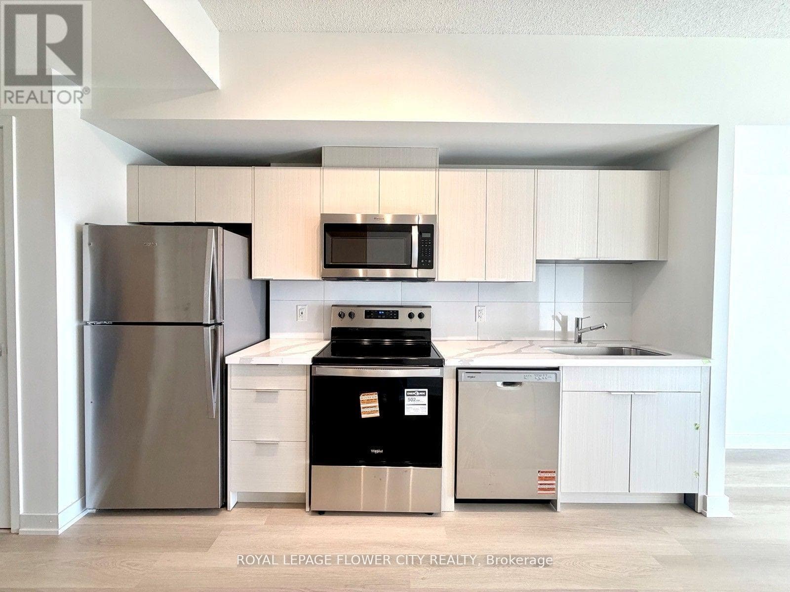 Single Family at 1006- 2825 Jane Street, Toronto (Glenfield-Jane Heights), Ontario - Photo 6 - RE/MAX Garden City Realty