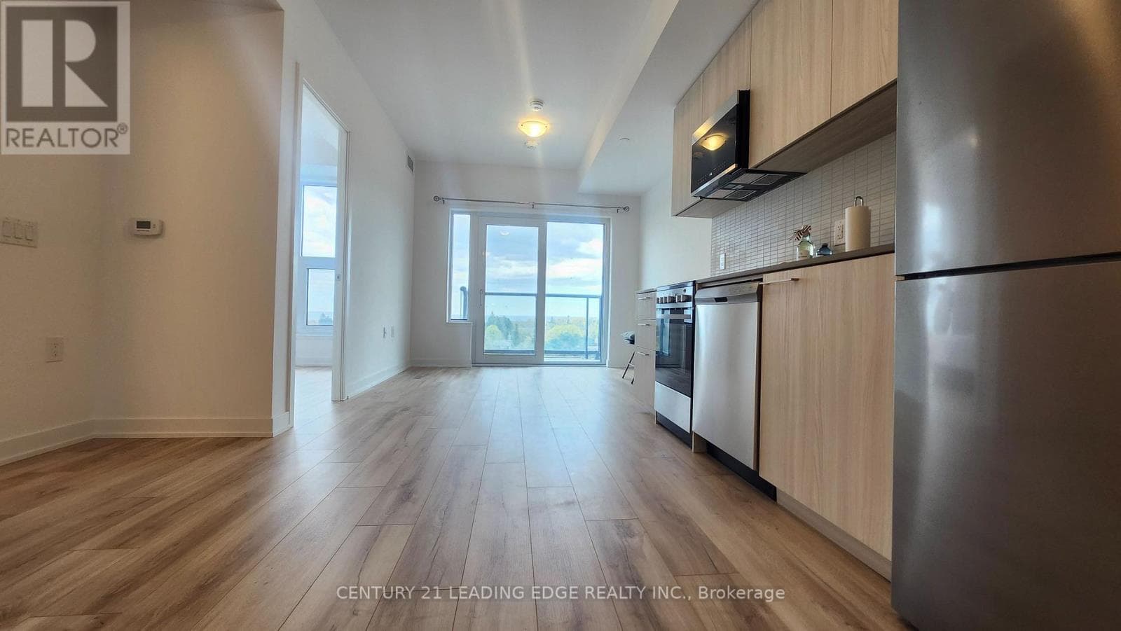 Single Family at 710- 7439 Kingston Road, Toronto (Rouge), Ontario - Photo 6 - RE/MAX Garden City Realty