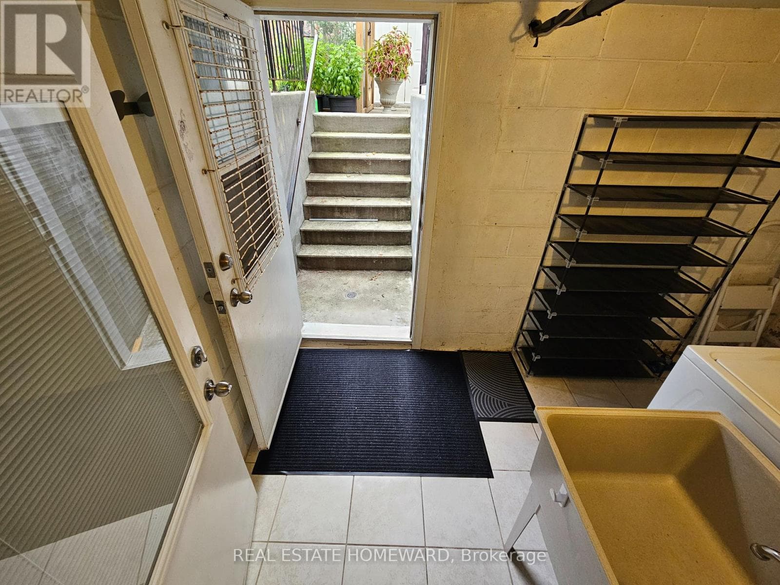 Single Family at 19 Keystone Avenue, Toronto (East End-Danforth), Ontario - Photo 4 - RE/MAX Garden City Realty