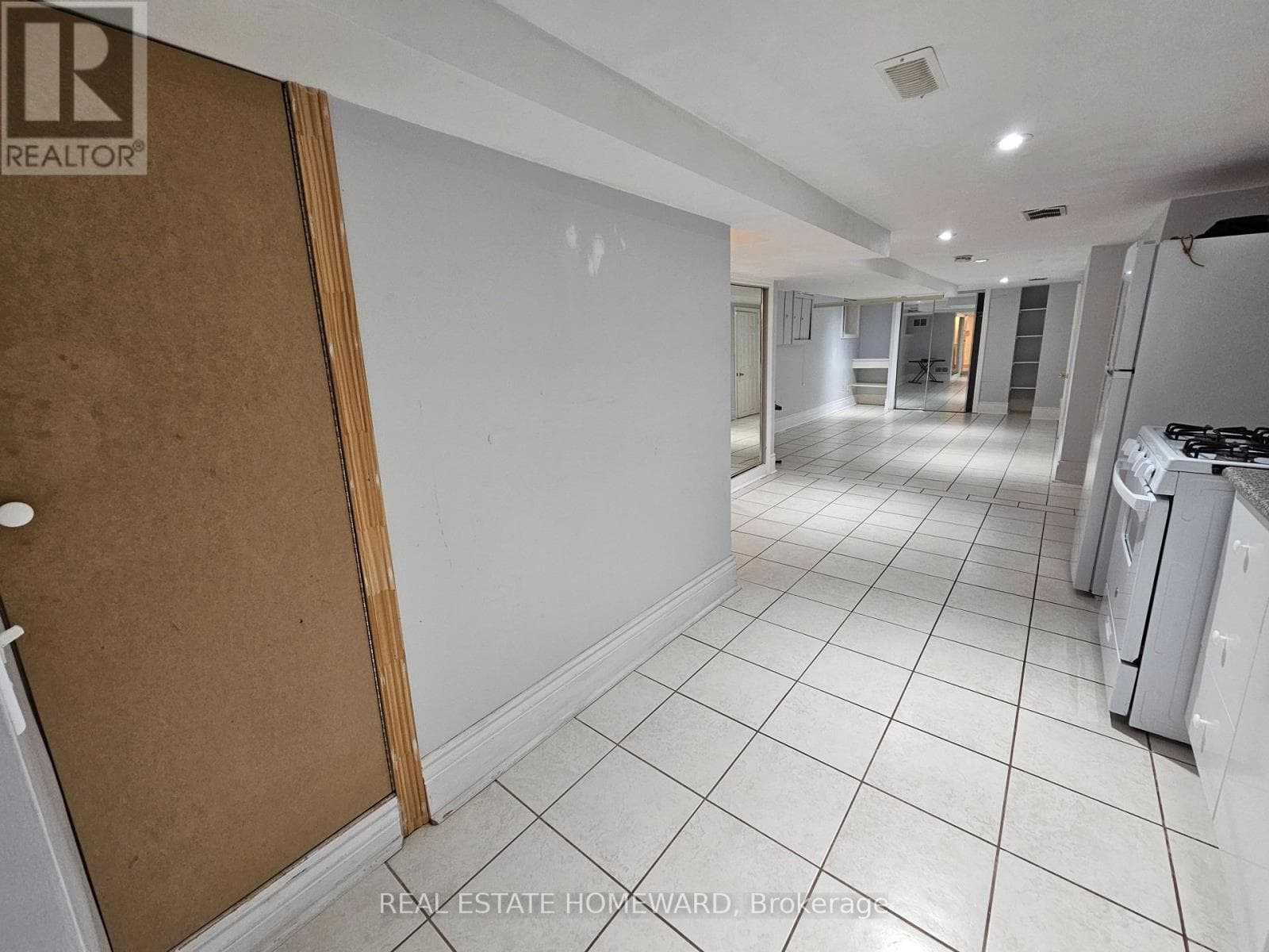 Single Family at 19 Keystone Avenue, Toronto (East End-Danforth), Ontario - Photo 6 - RE/MAX Garden City Realty