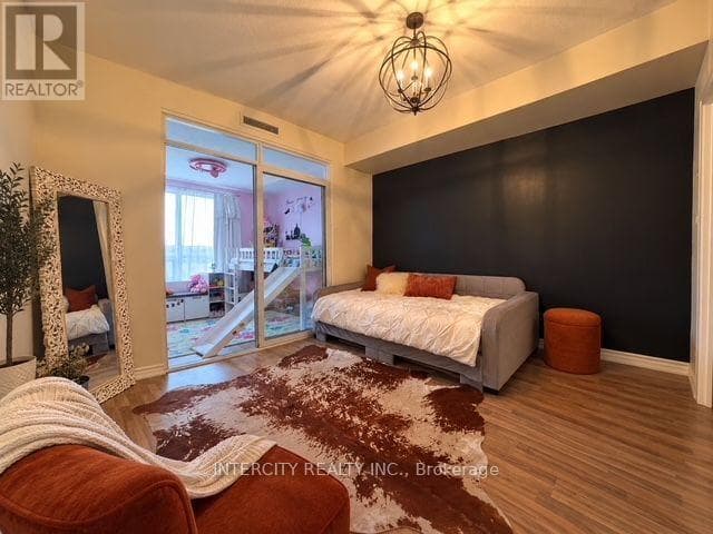 Single Family at 1204- 9235 Jane Street, Vaughan (Maple), Ontario - Photo 9 - RE/MAX Garden City Realty