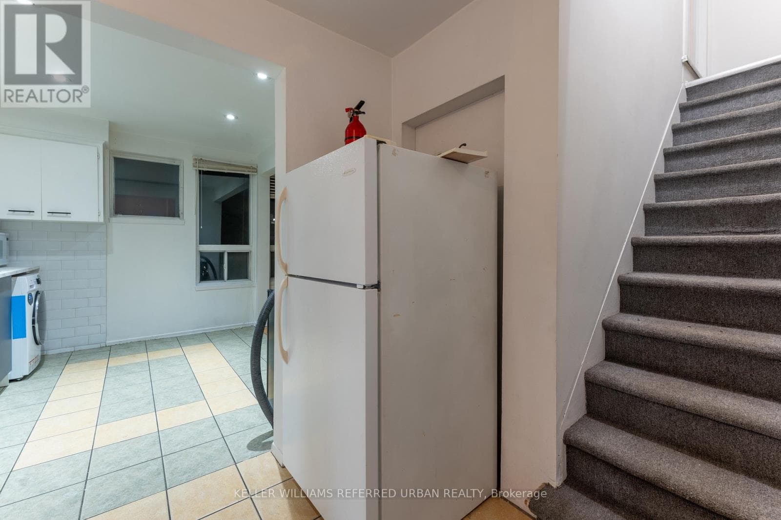 Multi-family at Upper- 716 Lansdowne Avenue, Toronto (Dovercourt-Wallace Emerson-Junction), Ontario - Photo 4 - RE/MAX Garden City Realty