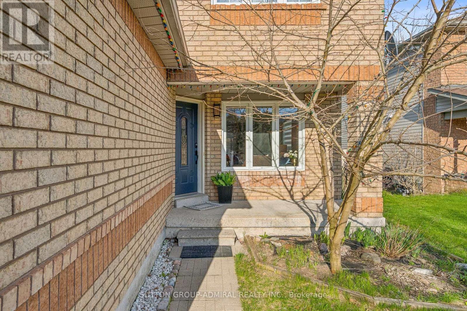 Single Family at 39 CHURCHLAND Drive, Barrie (Holly), Ontario - Photo 6 - RE/MAX Garden City Realty