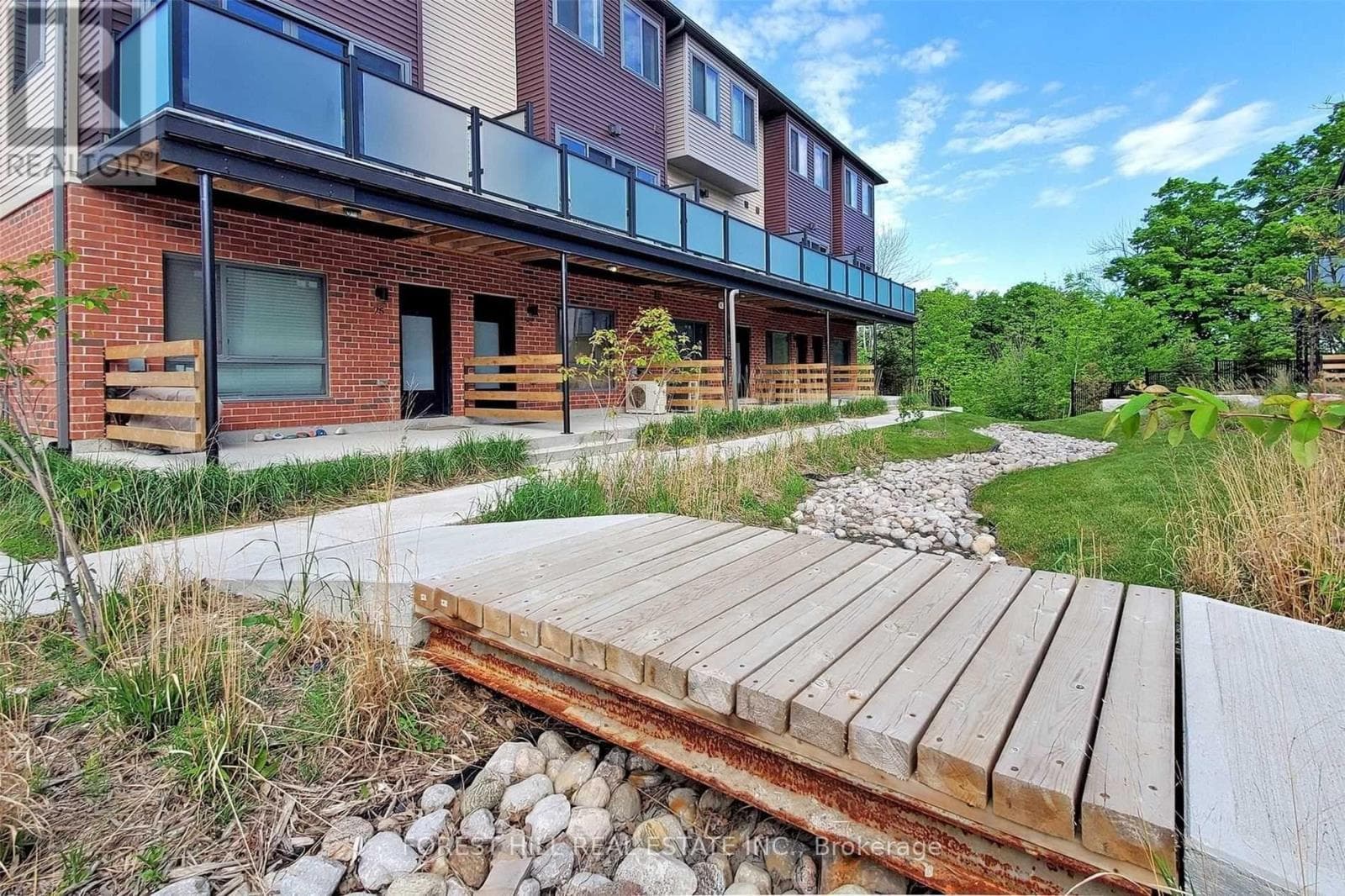 Single Family at 75- 369 Essa Road, Barrie (Holly), Ontario - Photo 2 - RE/MAX Garden City Realty