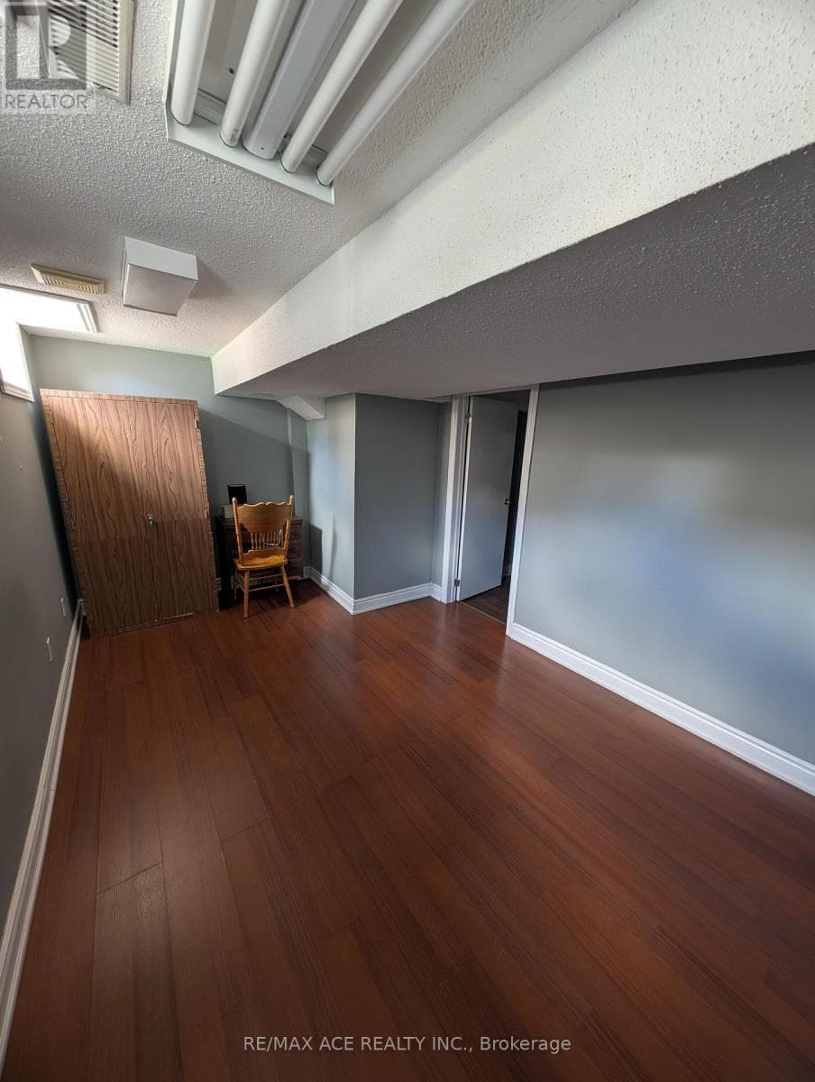 Single Family at 10 May Apple Terrace, Toronto (West Hill), Ontario - Photo 4 - RE/MAX Garden City Realty