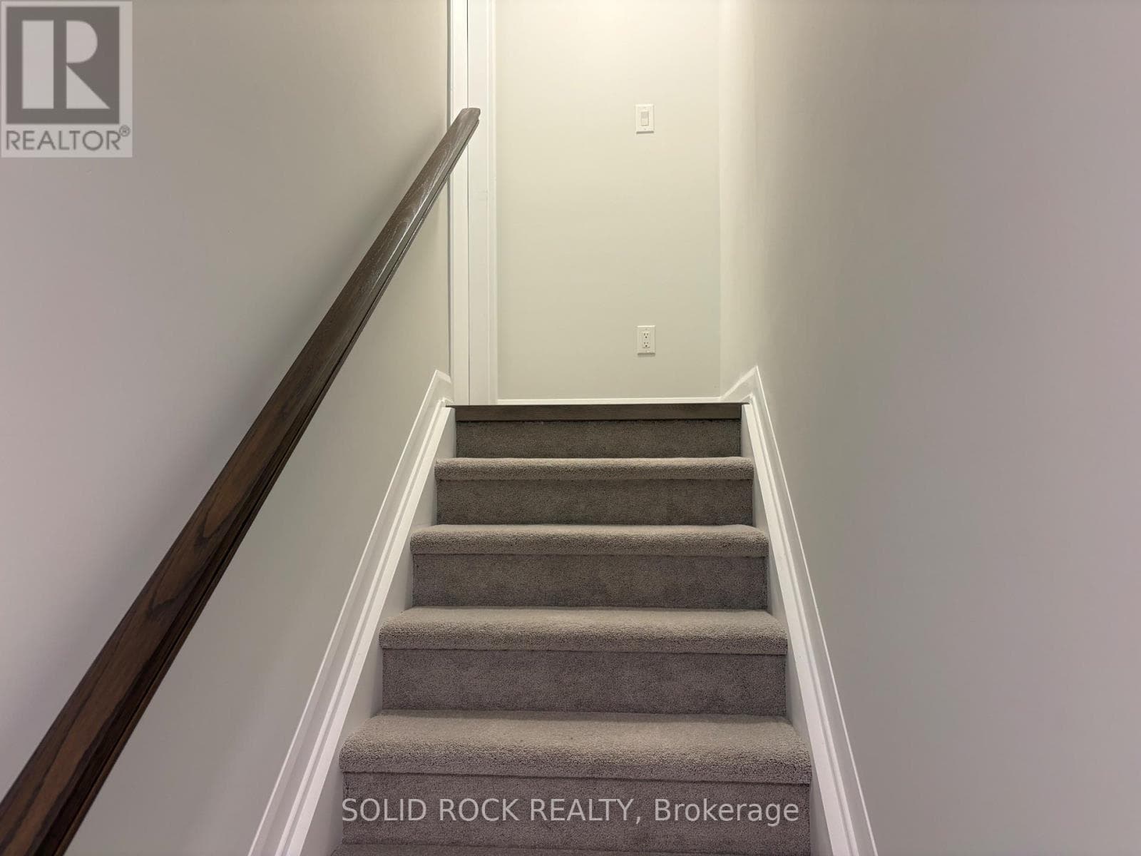 Single Family at 18- 1001 Glenroy Gilbert Drive, Ottawa, Ontario - Photo 5 - RE/MAX Garden City Realty