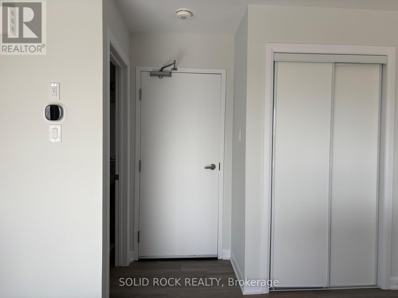 Single Family at 18- 1001 Glenroy Gilbert Drive, Ottawa, Ontario - Photo 6 - RE/MAX Garden City Realty
