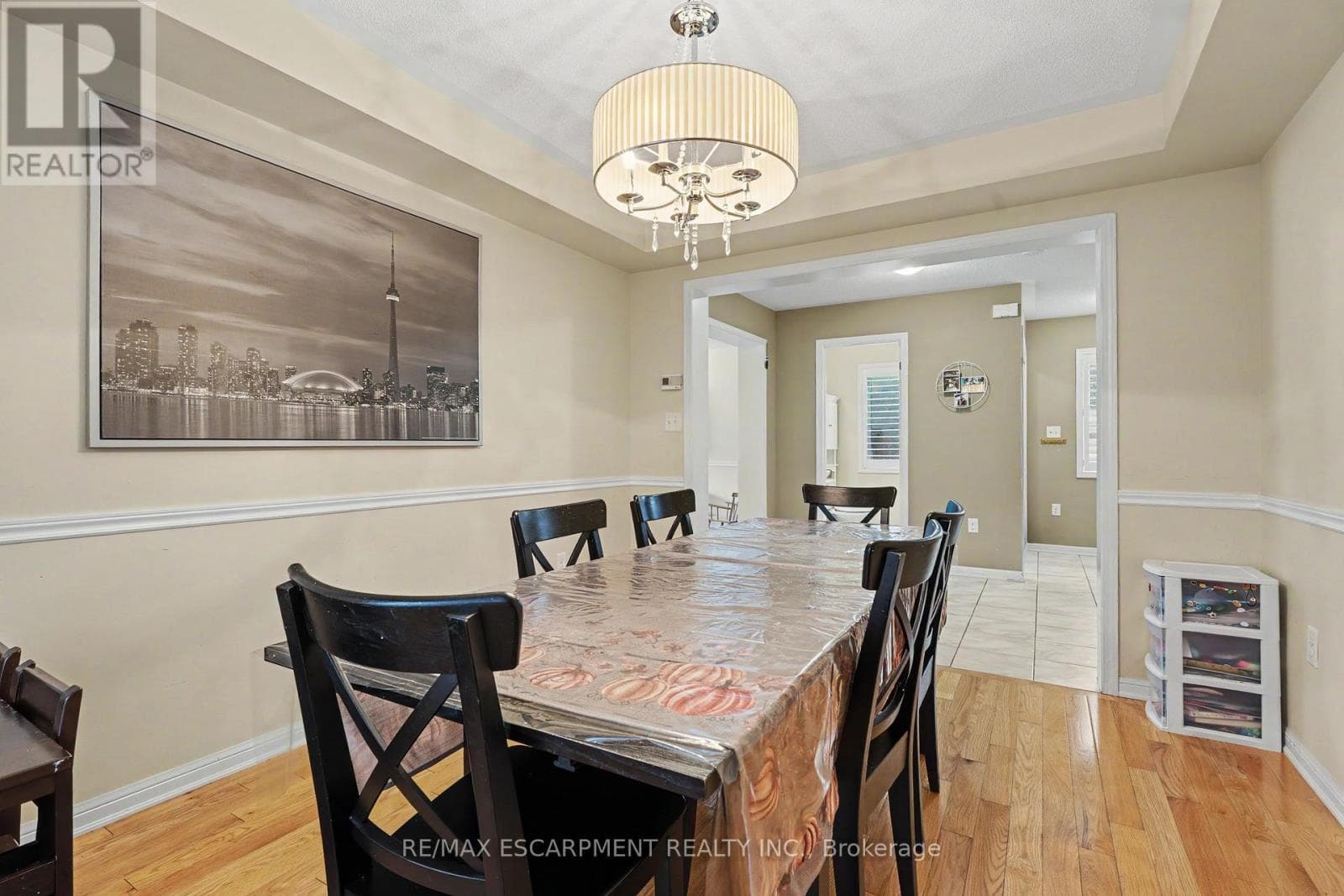 Single Family at 418 Kitty Murray Lane, Hamilton (Meadowlands), Ontario - Photo 6 - RE/MAX Garden City Realty
