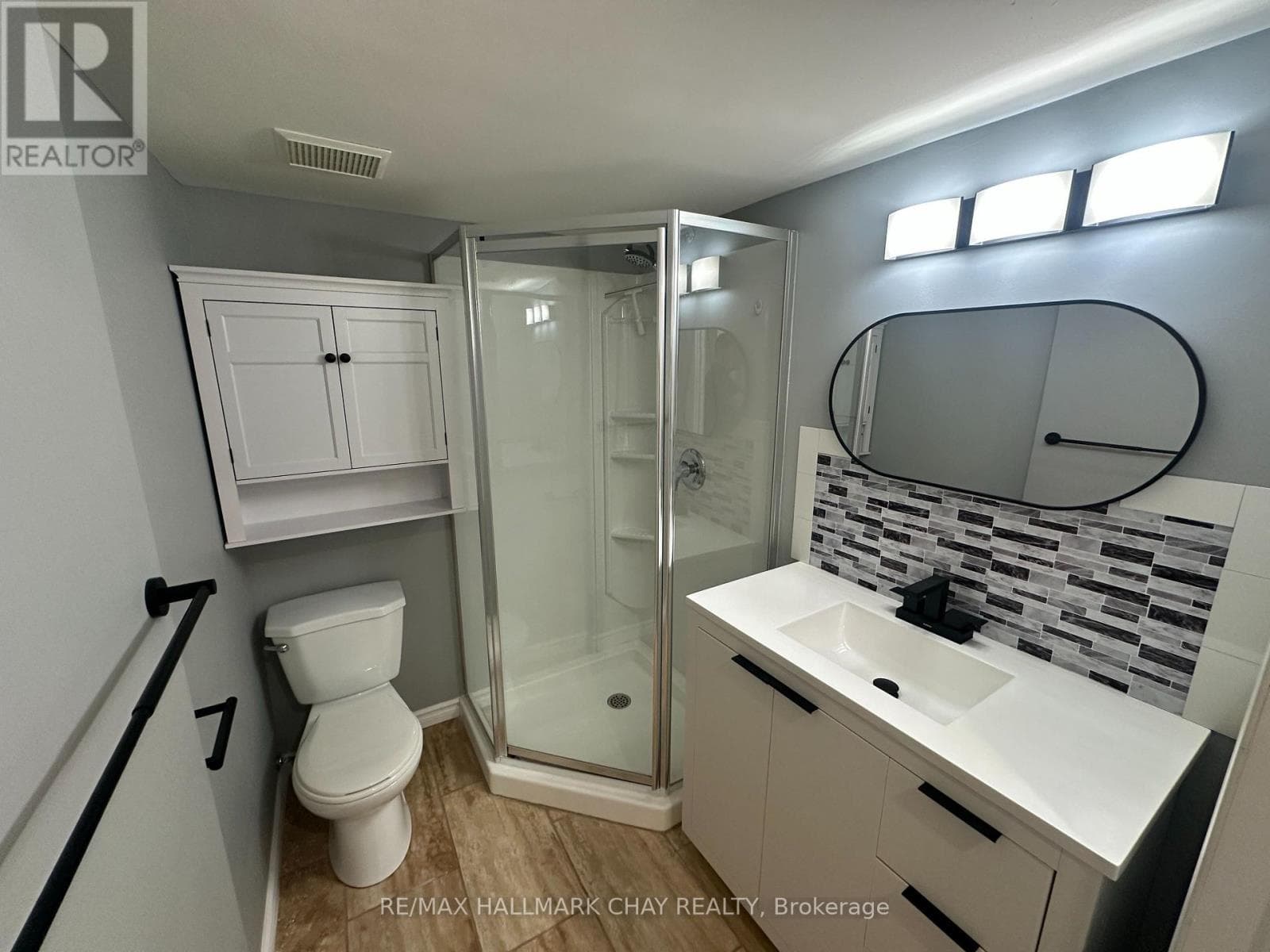 Single Family at 64 Logan Court, Barrie (Holly), Ontario - Photo 10 - RE/MAX Garden City Realty