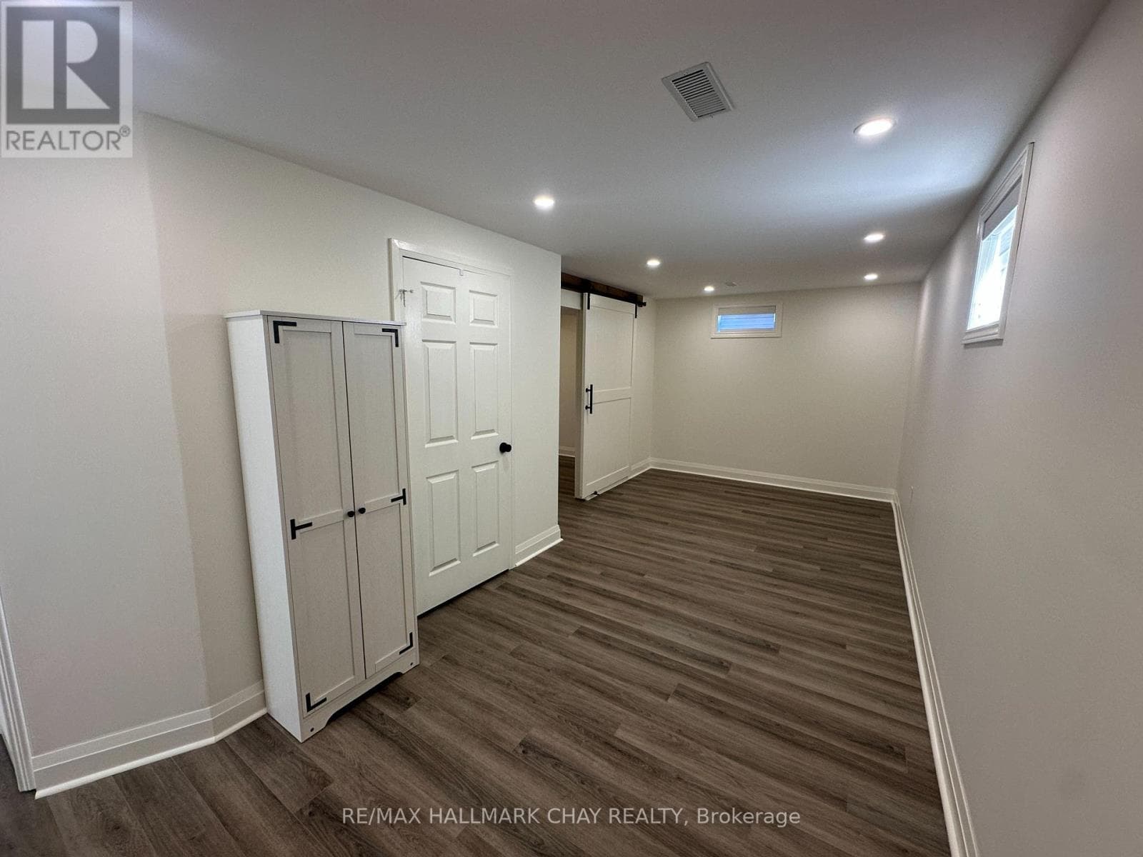 Single Family at 64 Logan Court, Barrie (Holly), Ontario - Photo 8 - RE/MAX Garden City Realty