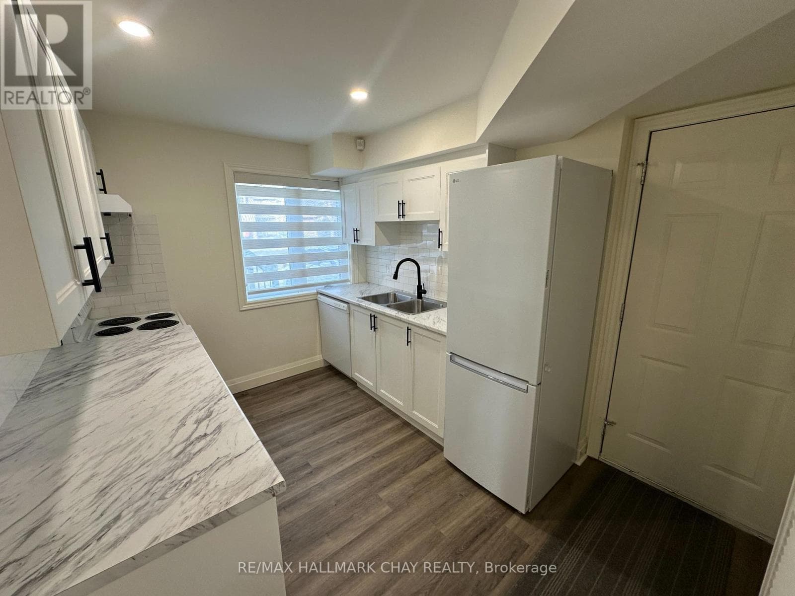 Single Family at 64 Logan Court, Barrie (Holly), Ontario - Photo 2 - RE/MAX Garden City Realty