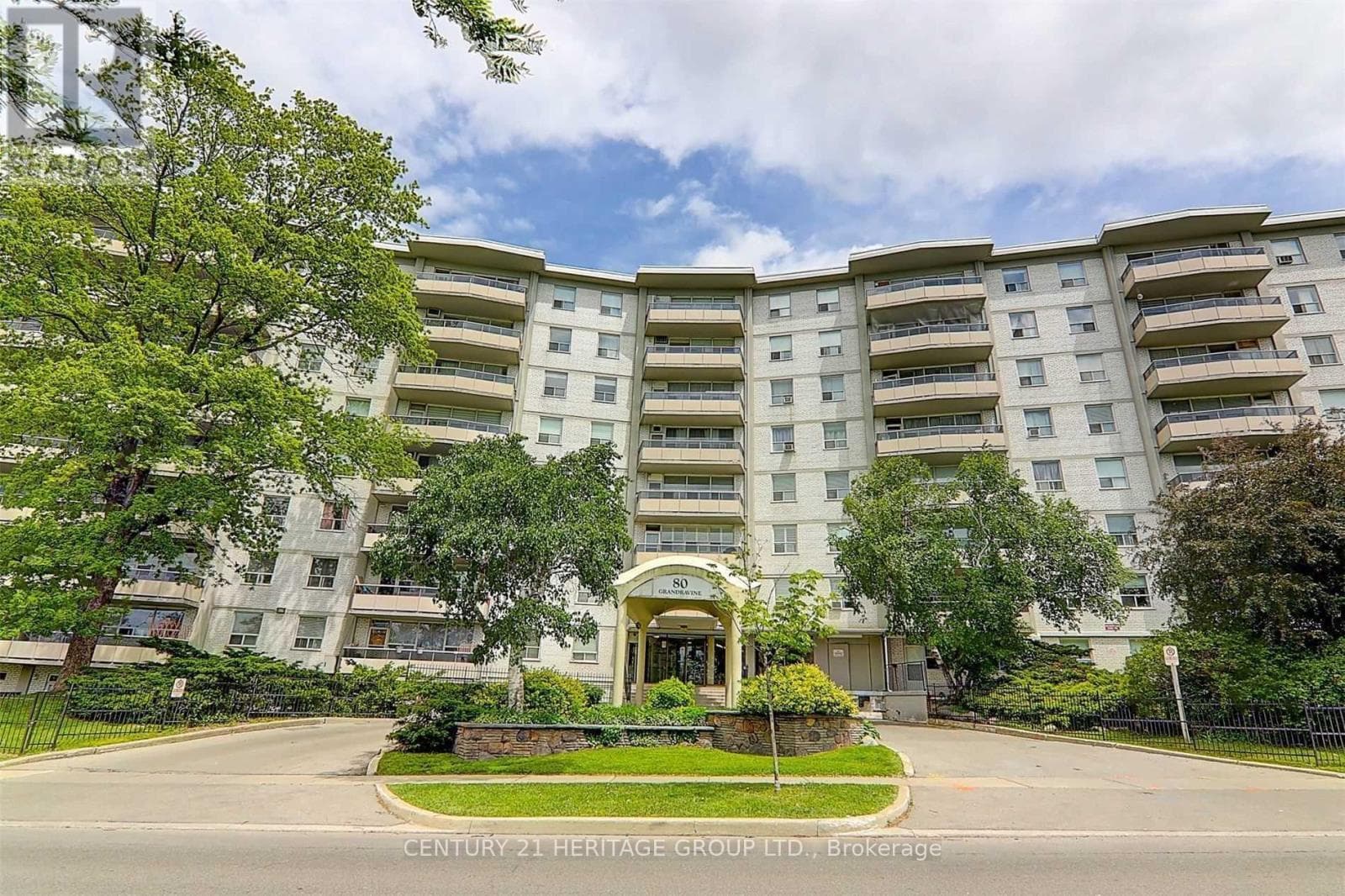 411- 80 Grandravine Drive