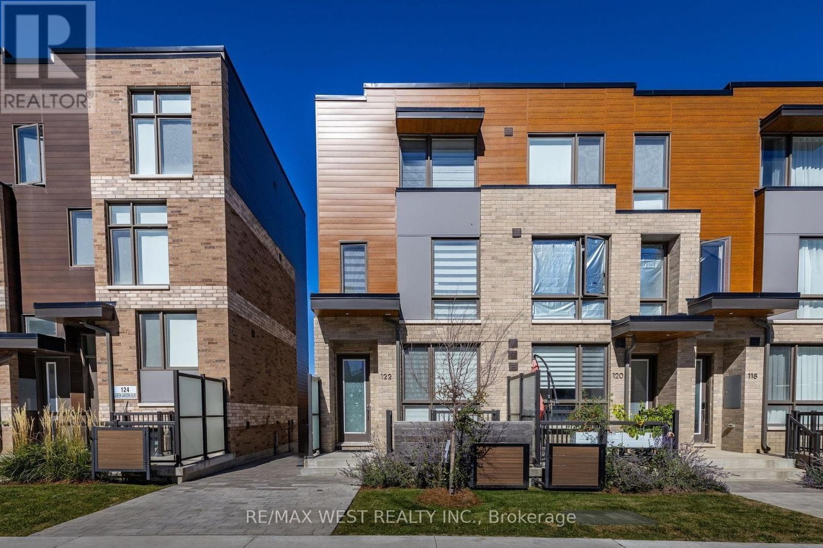 122 Green Gardens Boulevard