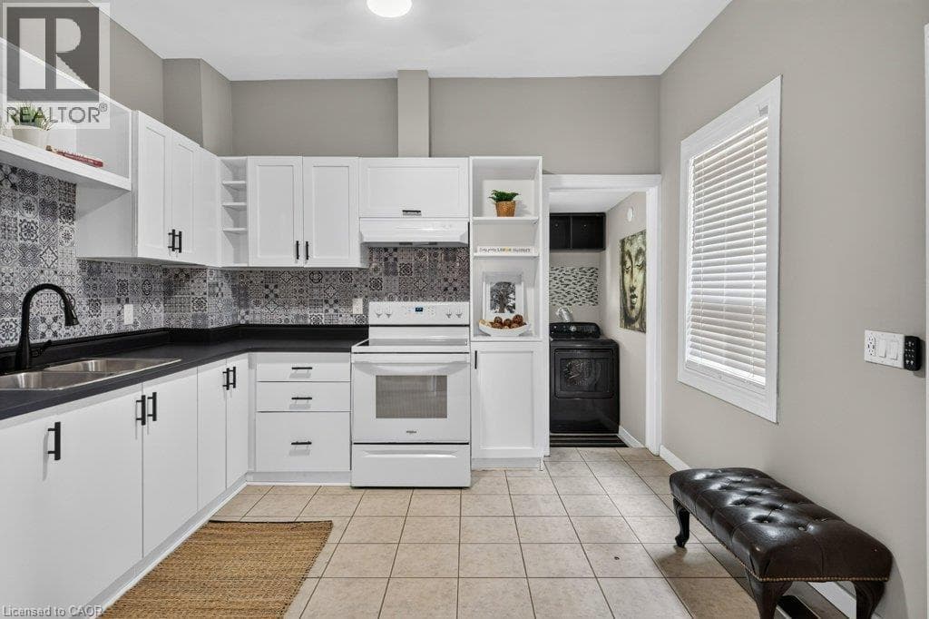 Single Family at 244 EMERALD Street, Hamilton, Ontario - Photo 10 - RE/MAX Garden City Realty